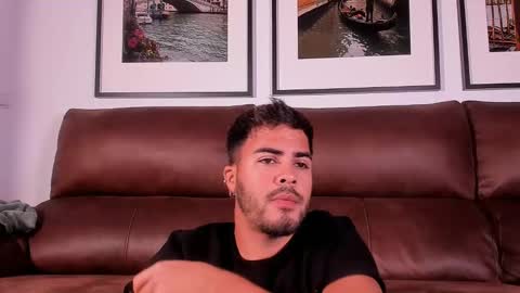 Snapshot of tinoclandestino chatting on December 2024 05:24:01 PM tinoclandestino online show from December 2024 05:24:01 PM