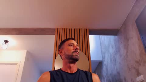 Snapshot of tinoclandestino chatting on January 2025 03:55:01 PM tinoclandestino online show from January 2025 03:55:01 PM