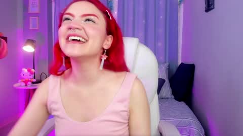 Snapshot of tiny__emmy chatting on December 2024 07:12:02 PM Emmy blue berry1 online show from December 2024 07:12:02 PM