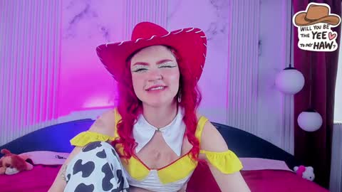 Snapshot of tiny__emmy chatting on December 2024 08:15:01 PM Emmy blue berry1 online show from December 2024 08:15:01 PM