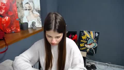 Gloria online show from December 2025 08:08:02 AM