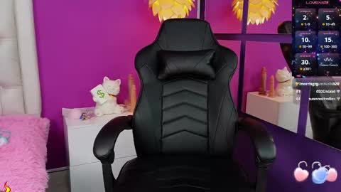 tiny_vixen_ online show from February 2025 07:43:02 PM