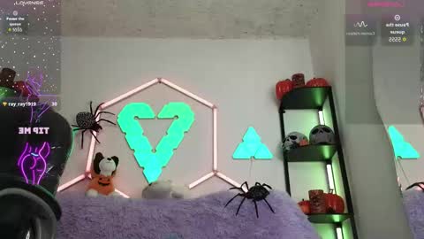 tiny_vixen_ online show from October 2025 02:46:02 PM