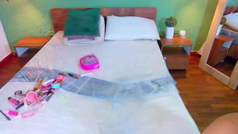 tiny_whore18 online show from March 2026 04:34:02 PM