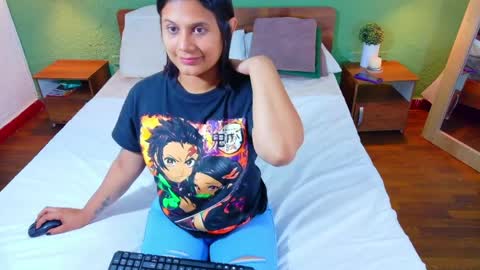 tiny_whore18 online show from April 2026 04:51:01 PM