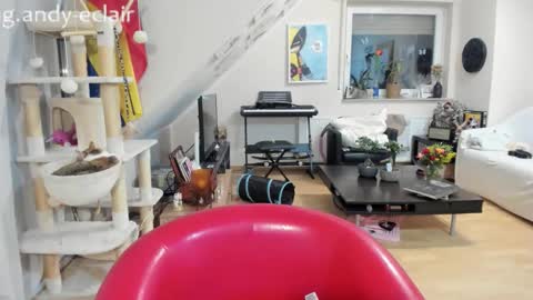 Snapshot of tiny_williams chatting on September 2025 04:12:01 AM Tiny online show from September 2025 04:12:01 AM