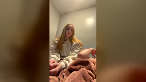 Snapshot of tinyblondebarbie chatting on May 2026 11:46:02 PM tinyblondebarbie online show from May 2026 11:46:02 PM
