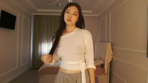 Snapshot of tinykawaii chatting on July 2026 02:46:01 AM Tina extra tips in PVT online show from July 2026 02:46:01 AM