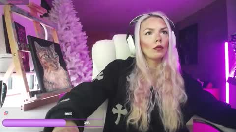 stage Kylie Sinner  brand CLITBAIT online show from February 2026 10:19:02 PM