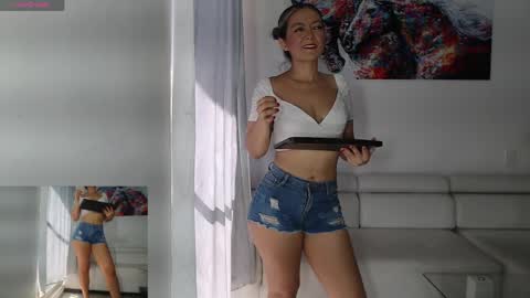 Snapshot of tinymilf_ chatting on April 2026 02:12:02 PM Miss Natty online show from April 2026 02:12:02 PM