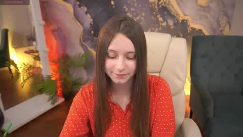 tinynataliee online show from May 2026 02:57:02 PM