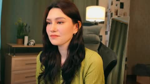 Polly online show from April 2026 01:14:01 PM