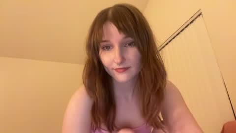 Snapshot of tinytittytia chatting on June 2026 05:23:01 AM Tia online show from June 2026 05:23:01 AM