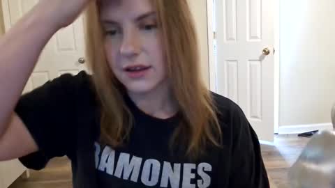 Snapshot of tinywithtiddies chatting on January 2026 03:43:02 AM tinywithtiddies online show from January 2026 03:43:02 AM