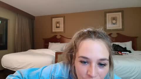 Whiskey Girl online show from September 2025 01:16:02 AM