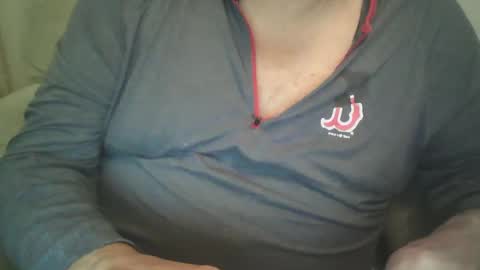 Snapshot of tittyloverr69 chatting on December 2024 10:02:01 AM tittyloverr69 online show from December 2024 10:02:01 AM