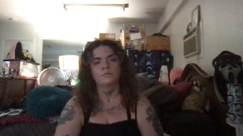 Snapshot of titzntattz chatting on March 2026 01:11:02 AM formerly bigtittygothwhore online show from March 2026 01:11:02 AM