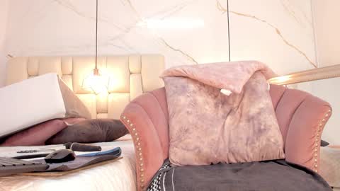 Tivizay online show from February 2025 02:46:01 PM