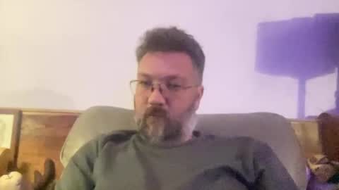 Snapshot of tmosmun chatting on December 2024 01:47:01 AM Tim online show from December 2024 01:47:01 AM