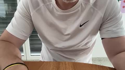 tobsen80 online show from April 2026 11:46:02 AM