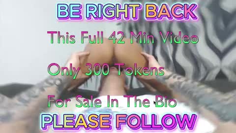 LuckyLaura online show from November 2025 06:52:02 PM