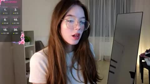 Snapshot of tofuumuch chatting on October 2025 06:39:02 PM Elma online show from October 2025 06:39:02 PM