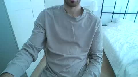 Snapshot of toja112 chatting on February 2025 10:08:02 AM Martin online show from February 2025 10:08:02 AM