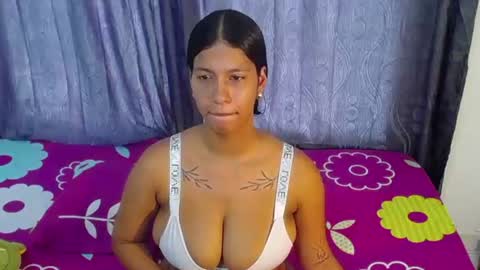 Snapshot of tokihoney chatting on June 2026 08:54:01 PM Adela y juan online show from June 2026 08:54:01 PM