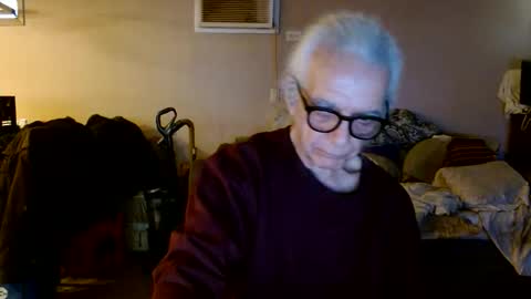 tom112292014 online show from April 2026 12:41:02 PM