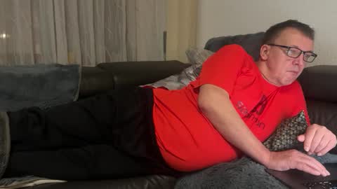 Tom online show from February 2026 06:39:02 AM