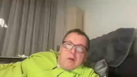 Tom online show from March 2026 07:35:01 PM