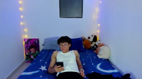 Tom Blue online show from March 2026 01:44:01 AM