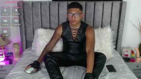 Tom online show from December 2024 01:07:02 AM