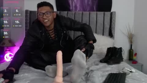 Tom online show from December 2024 06:45:01 PM