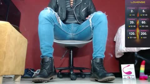 Tom online show from February 2025 12:05:02 PM