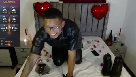 Tom online show from February 2025 01:21:01 AM