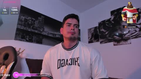 Snapshot of tom_mckleein chatting on December 2024 10:03:02 PM TOM MCKLEEIN instagram online show from December 2024 10:03:02 PM