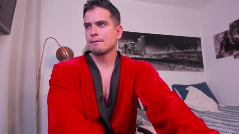 Snapshot of tom_mckleein chatting on January 2025 03:29:01 AM TOM MCKLEEIN instagram online show from January 2025 03:29:01 AM