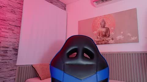 Tom muscle1 online show from December 2025 11:25:02 AM