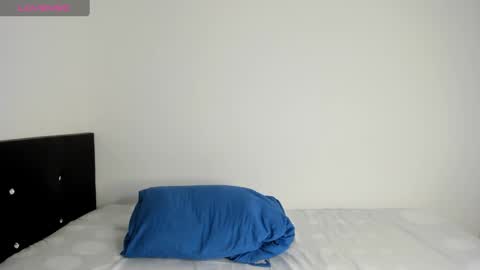 Snapshot of tom_walton chatting on February 2025 04:21:01 PM tom online show from February 2025 04:21:01 PM