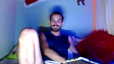 tomas gerauld. make me happy with 10000 tokens online show from December 2024 04:48:02 AM