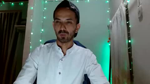 Snapshot of tomas_gerauld chatting on May 2026 02:06:01 AM tomas gerauld. make me happy with 10000 tokens online show from May 2026 02:06:01 AM