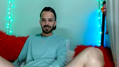 Snapshot of tomas_gerauld chatting on June 2026 02:45:02 AM tomas gerauld. make me happy with 10000 tokens online show from June 2026 02:45:02 AM