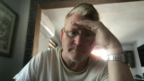 Hola online show from February 2025 06:40:01 PM