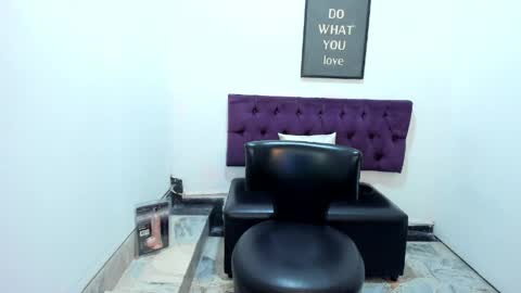 Snapshot of tomboy_natali chatting on May 2026 11:34:04 PM IAN SAYD online show from May 2026 11:34:04 PM