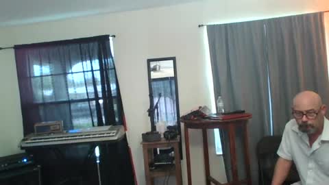 Snapshot of tomcatsawyer chatting on June 2026 10:21:02 PM sirmuggsalot online show from June 2026 10:21:02 PM