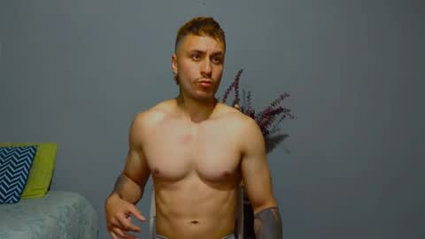 tomDavisXl online show from October 2025 12:41:02 AM