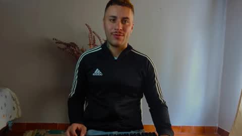 tomDavisXl online show from October 2025 04:16:02 PM