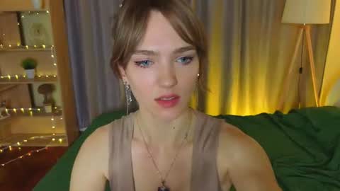 Snapshot of tomikavilandre chatting on July 2026 07:10:02 PM Lana online show from July 2026 07:10:02 PM