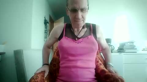 tomislav321 online show from April 2026 04:29:01 PM